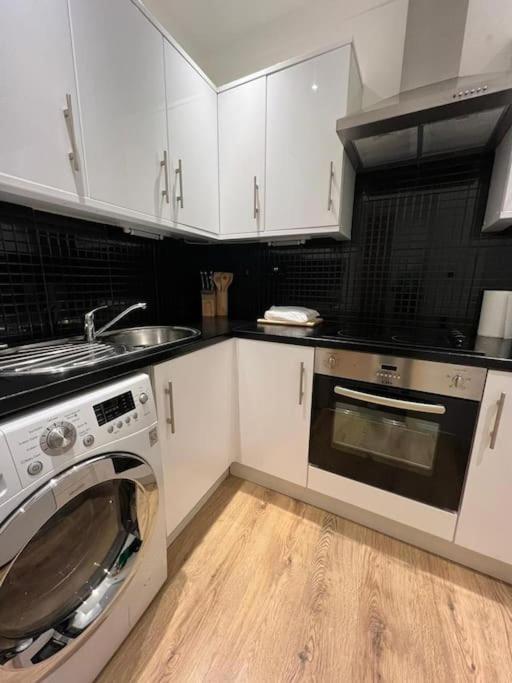 Spacious 2Bed/2Bath Flat Next To London Eye Exterior photo